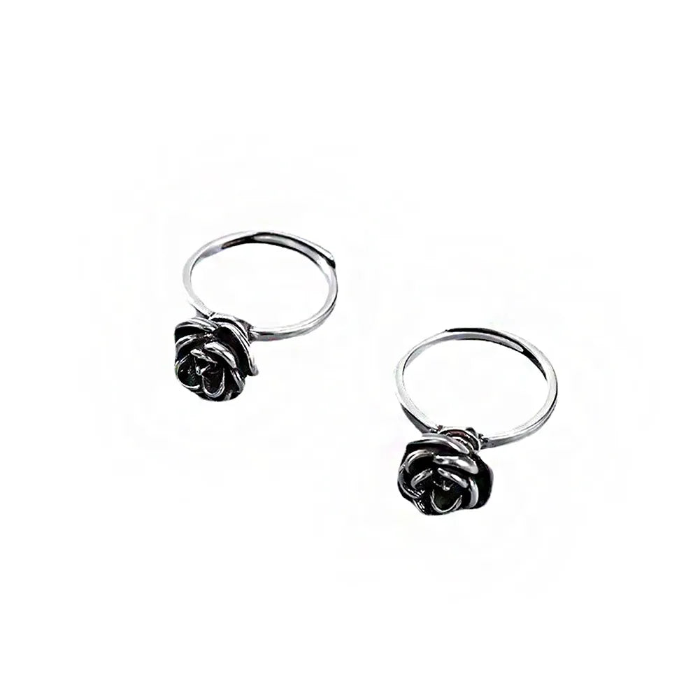 Gothic Silver Self-Defense Ring: Rose Design for Women
